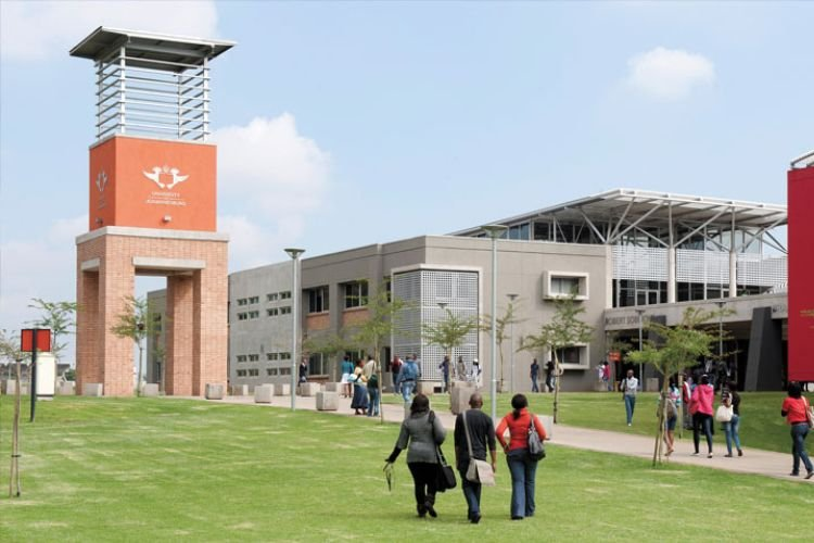 Uj
